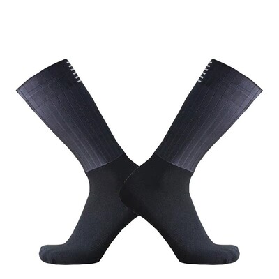 2024 Nové letné profesionálne športové cyklistické ponožky pre mužov a ženy, priedušné cestné bicykle, outdoorové športové pretekárske ponožky