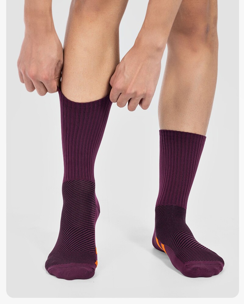 Santic Biciklističke čarape Sport za jahanje na otvorenom MTB Bicikl visoke bombe Prozračne brzosušeće čarape za slobodno vrijeme Muškarci Žene Biciklistička oprema