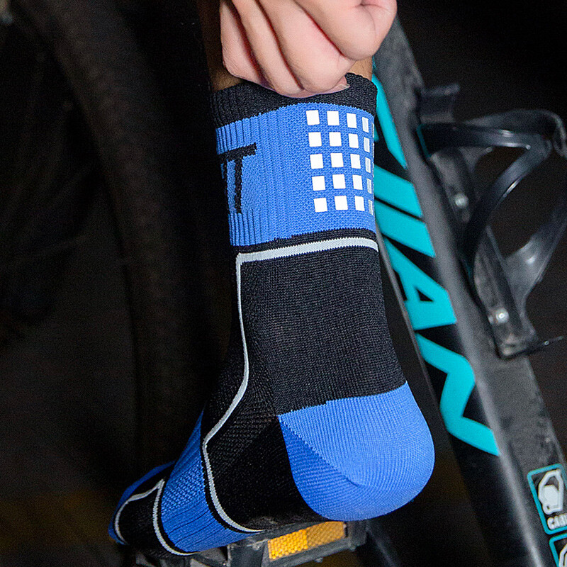 Ženske reflektirajuće čarape za trčanje Čarape za noćni biciklizam Muške prozračne neklizajuće sportske čarape za vanjsku košarku, nogomet, bicikl