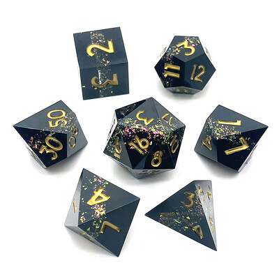 7PCS Set oštrih kockica od smole Višebojni poliedarski kalupi za više igrača Digitalna igra uloga Društvena stolna igra za djecu i odrasle