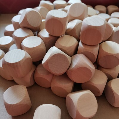 10db üres fa kocka 30 mm-es fa kreatív színes pontok kerek sarkok boros kocka Mahjong fa szita hegyek barkácskockák