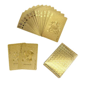 1 balíček čiernych plastových vodotesných pokrových kariet, zlaté strieborné hracie karty, domáce stolové hry, rodinné darčeky do domácnosti, hracie karty