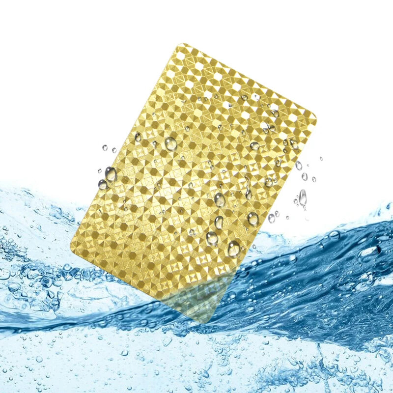 1 balíček čiernych plastových vodotesných pokrových kariet, zlaté strieborné hracie karty, domáce stolové hry, rodinné darčeky do domácnosti, hracie karty