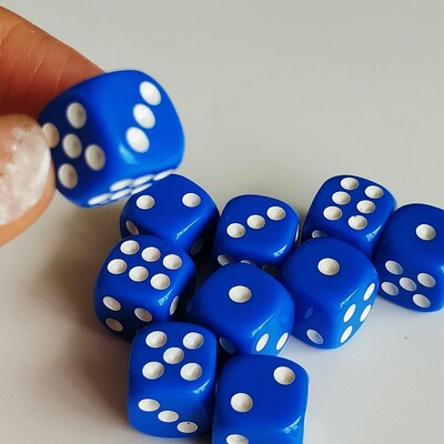 50PCS/Set Pure Color 12mm D6 kockaste kocke Bulk Dice Okrugli rub Akrilne kockice Uloga 6 lica za kockarnicu Društvena igra