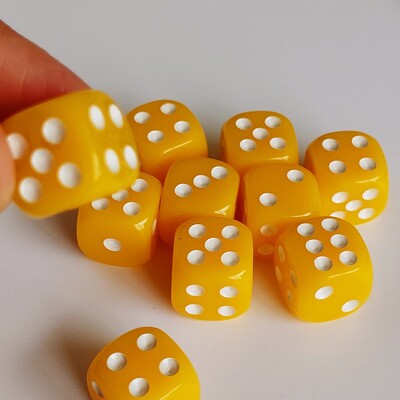 50PCS/Set Pure Color 12mm D6 kockaste kocke Bulk Dice Okrugli rub Akrilne kockice Uloga 6 lica za kockarnicu Društvena igra