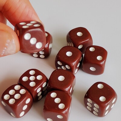 50PCS/Set Pure Color 12mm D6 kockaste kocke Bulk Dice Okrugli rub Akrilne kockice Uloga 6 lica za kockarnicu Društvena igra