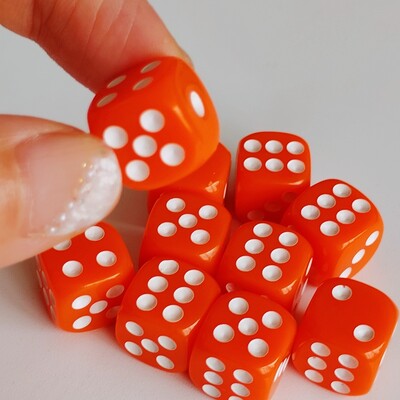 50PCS/Set Pure Color 12mm D6 kockaste kocke Bulk Dice Okrugli rub Akrilne kockice Uloga 6 lica za kockarnicu Društvena igra