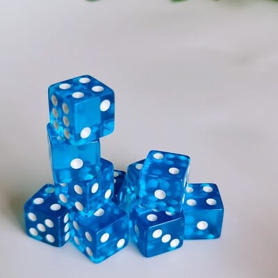 10 ks tekutých farebných štvorcových kociek, 6-stranná sada kociek D6, 6 tvárí, 16 mm kasínové kocky s ostrými hranami, kocky pre stolové hry v krčme