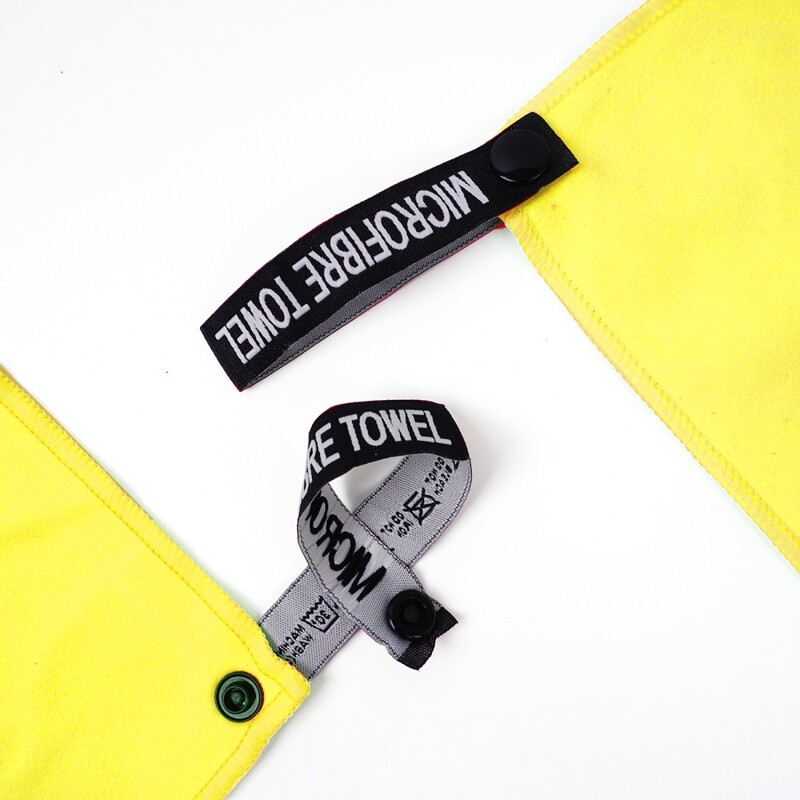 1 gab. Īpaši uzsūcošs mikrošķiedras dvielis sportam un āra aktivitātēm — kempings — ātri žūstošs, kompakts, viegls pludmales dvielis