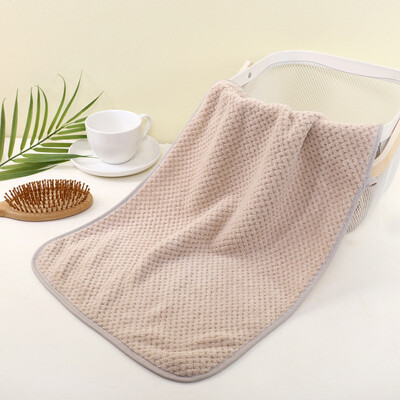 Podebljani ručnik za kupanje od koraljnog baršuna Snažno upijanje vode Ručnik za kupanje za odrasle Mekani afinitet Ručnik za kućanstvo koji se brzo suši