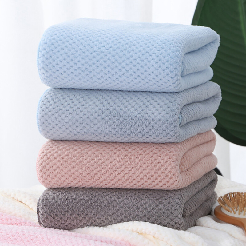 Podebljani ručnik za kupanje od koraljnog baršuna Snažno upijanje vode Ručnik za kupanje za odrasle Mekani afinitet Ručnik za kućanstvo koji se brzo suši