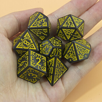 DND Carving Pattern Dice 7Pcs RPG Polyhedral Dice Set for Boardgame Като подарък Развлекателни аксесоари