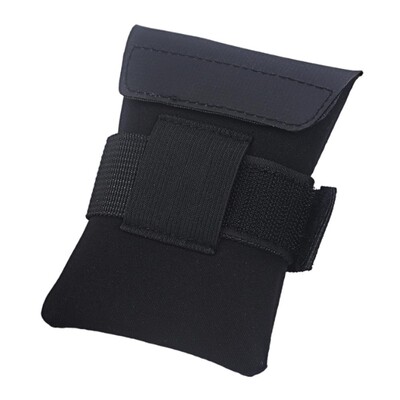 Čierna malá cyklistická taška na horský bicykel, úložné vrecko na horský bicykel, na uloženie opravného náradia, fľaše s vodou, malá a ľahká podsedlová taška