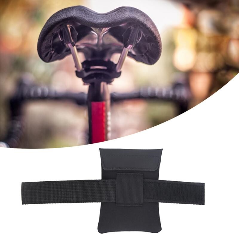 Čierna malá cyklistická taška na horský bicykel, úložné vrecko na horský bicykel, na uloženie opravného náradia, fľaše s vodou, malá a ľahká podsedlová taška
