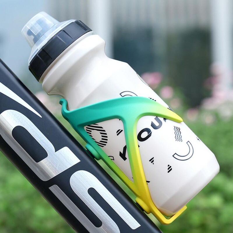 Biciklistička boca za vodu Neklizajuća boca za vodu 630 ml Prijenosna lagana biciklistička boca za vodu za putovanja na otvorenom Sportovi na cesti