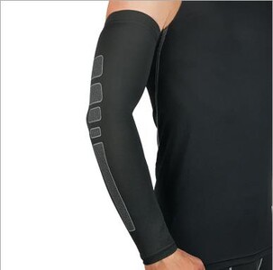 1kom prozračni jastučići za koljena za laktove Brzosušeći rukavi za ruke za trčanje Košarkaški štitnici za fitnes Sportska oprema za zaštitu od sunca