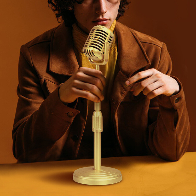 Retro simulacija mikrofona Ornamenti Metalni kućni ukrasni obrti Stolni mikrofon Dekoracija Figurice Minijature Poklon