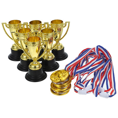 12 gab Ziemassvētku bērnu uzlīmes bērniem Zelta balvas Futbola trofejas Bērnu balvas trofeja