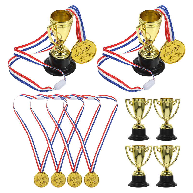 12 gab Ziemassvētku bērnu uzlīmes bērniem Zelta balvas Futbola trofejas Bērnu balvas trofeja