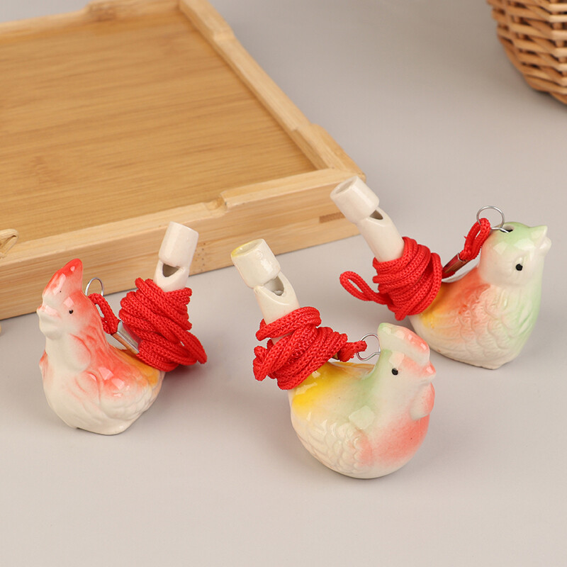 1 gab. Nejauši zīmēts, krāsains ūdens putnu svilpe, keramikas ūdens putna svilpe, mūzikas instruments, jauka brīvdabas komandas sporta svilpe