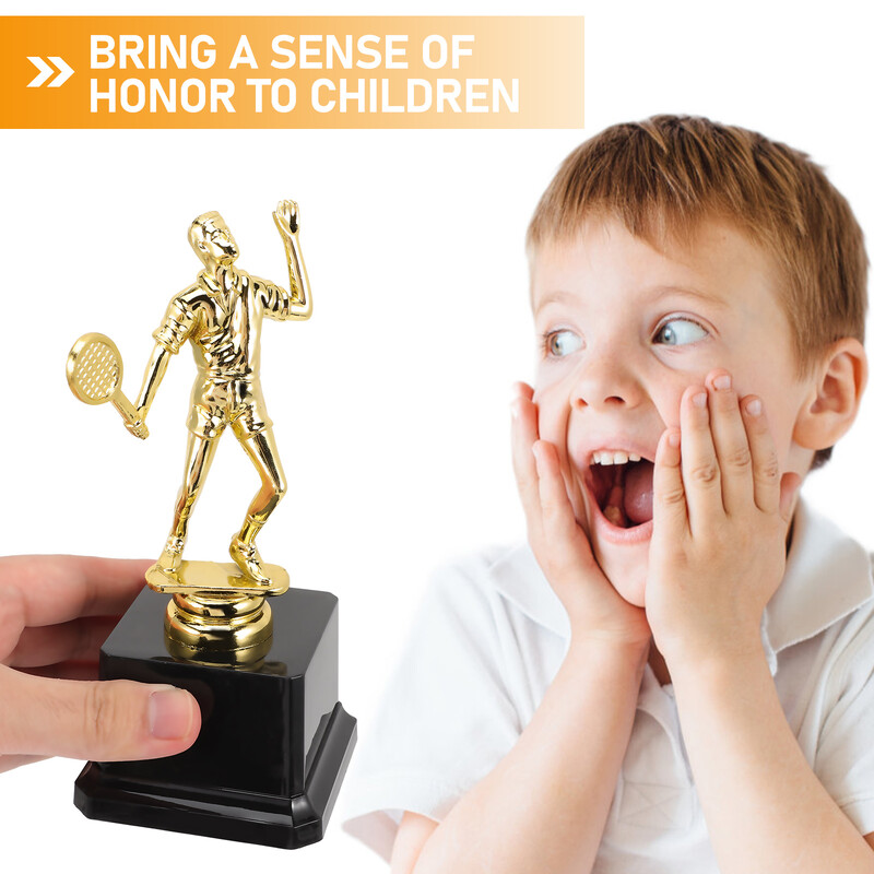Zlatni badmintonski trofej Trofeji prvaka Nogometni trofeji Smolasti ukrasi Poklon za obožavatelje Ukrasi kućnog ureda Zanat Nagrada za dječji vrtić