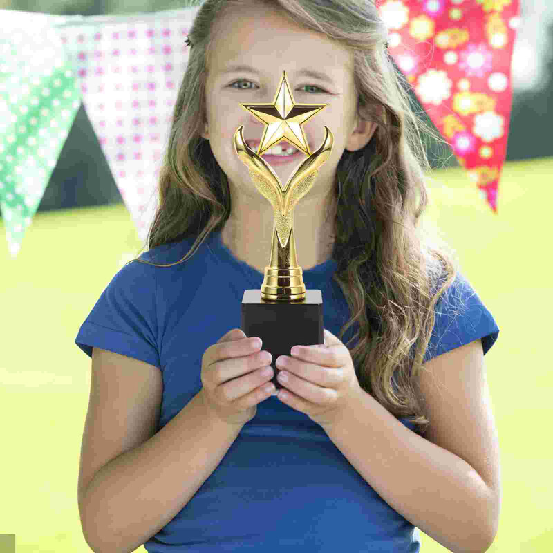 Student Zlatni pehar pehara Zlatni pehar pehara Dekoracija Trofeji Baseball Dekoracija Smiješno za odrasle Trbušnjaci Zvijezda Mini Dijete