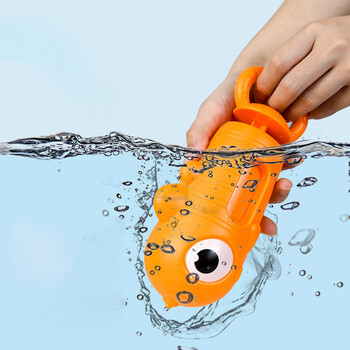 Детски изтеглящи се водни пистолети Играчки за деца Shark Cartoon Design Summer Play Beach Watergun Sprinkler Баня Душ Играчки за баня