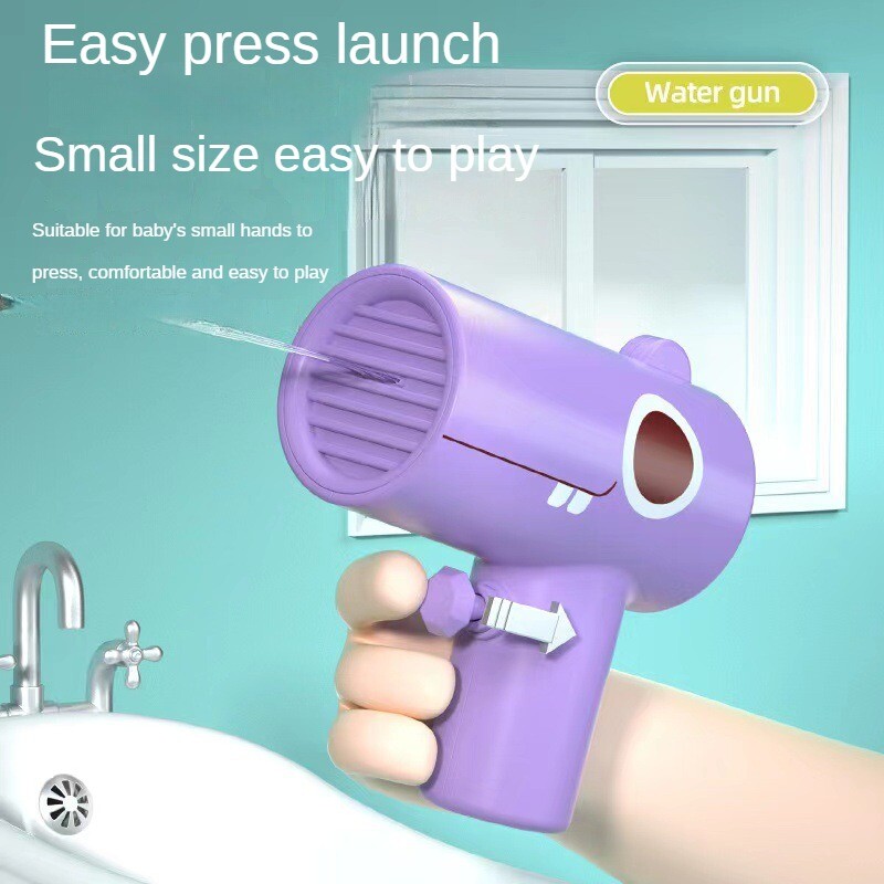 Vasaros baseinas, vandens mūšis, vandens pistoletas, žaislas dreifuojantis paplūdimyje, vanduo