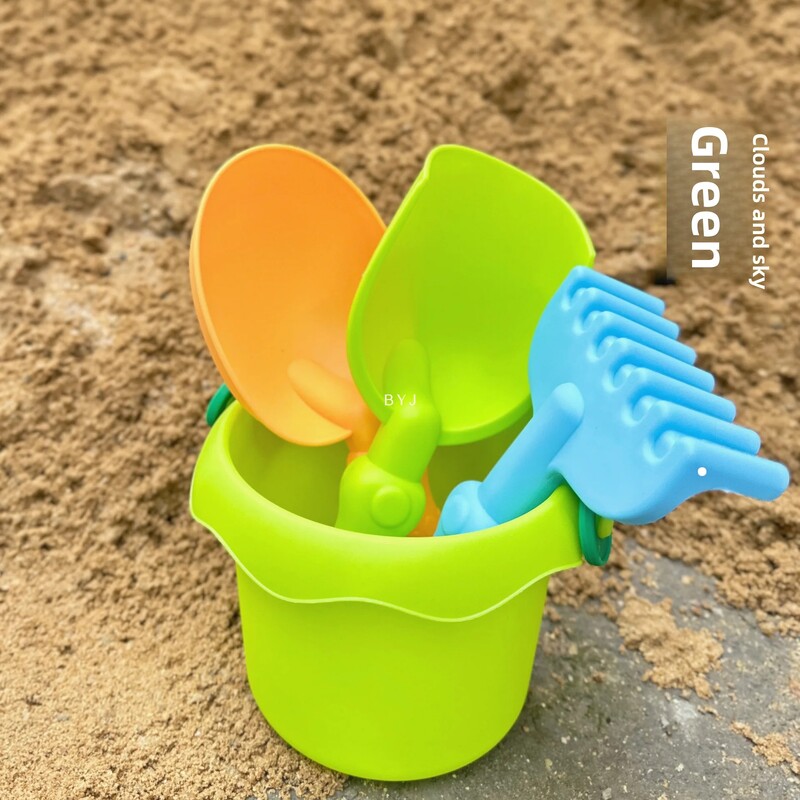 Dječji set igračaka za plažu s alatima za kopanje pijeska i alatima za igranje u vodi. Kompletna veleprodaja, mala dječja kanta za plažu i lopata