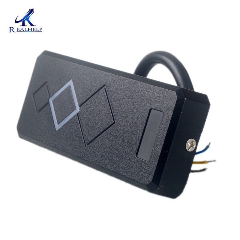 Augstas kvalitātes mini piekļuves kontroles karšu lasītājs 13,56 MHZ Wiegand interfeiss, ūdensizturīgs dizains. Darbs lietus laikā, āra darbība