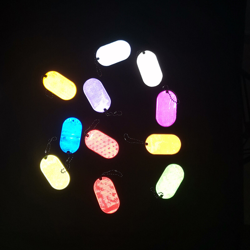 Liiklusohutus Peegeldav ripatsiga võtmehoidja võtmehoidja välispordiks öösel Ohutuse hoiatus