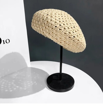 Moteriška rankų darbo nerta berečių kepurė Vienspalvė tuščiavidurė, miela gėlių pynimo moteriška laisvalaikio vintažinė apleista tapytojo kepurė