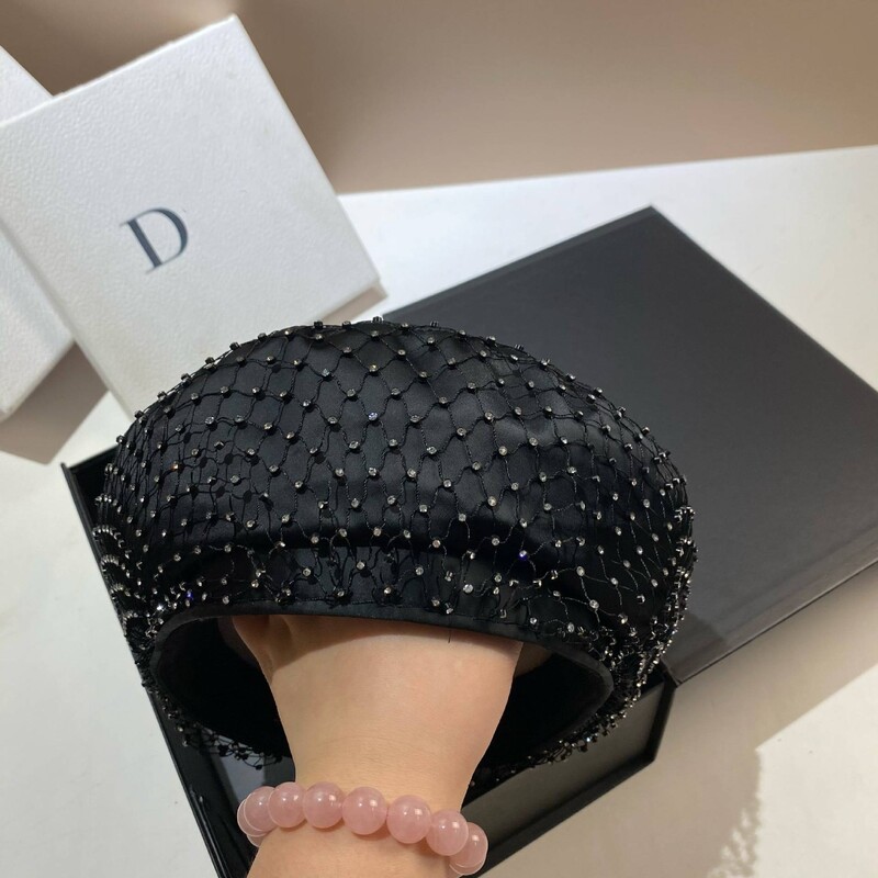 Tinklelis pilnų deimantų berečių kepurė Prabangi Kalnų krištolas Moterų prancūzų tapytojų kepurės Moliūgų kepurė Visą mėnesį Moteriškos beretės Kepurės