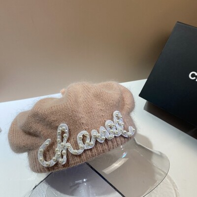 Luksusa modes zīmols mazs aromāts vēja pērļu burts truša kažokādas berete silta plīša adīta gleznotāja cepure Ārzemju astoņstūra cepure