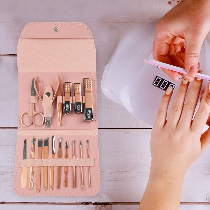 Kelioninis mini manikiūro rinkinys nagų kirpimo mašinėlės rinkinys 16 viename nerūdijančio plieno pedikiūro priežiūros rinkinys su dėklu, rožinis vyrams, vyras Bo