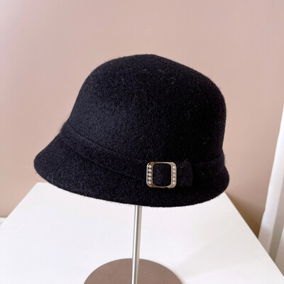 Японска вълнена шапка Дамска есенна и зимна топла плетена шапка Диамантена катарама Панделка Рибарска шапка отпред и отзад Малка шапка за леген