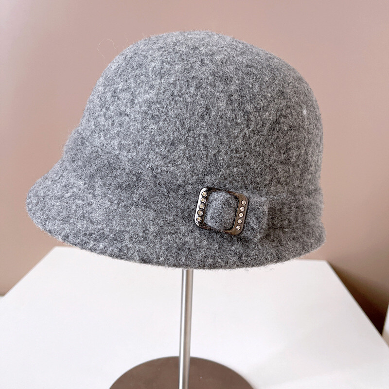 Японска вълнена шапка Дамска есенна и зимна топла плетена шапка Диамантена катарама Панделка Рибарска шапка отпред и отзад Малка шапка за леген