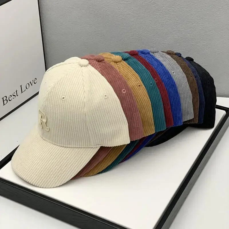 Modna bejzbol kapa od samta Ženska kapa sa slovom R Ženska kupovina Dotjerajte se Prilagodljive ležerne kape Hip Hop Šeširi 2022 Novo