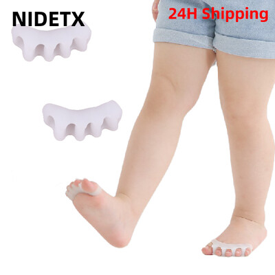 2tk = 1paar silikoonist varvaste eraldaja lapse venitussirgendaja, laotaja Korrektsioon Hallux Valgus Corrector jalahooldus lastele
