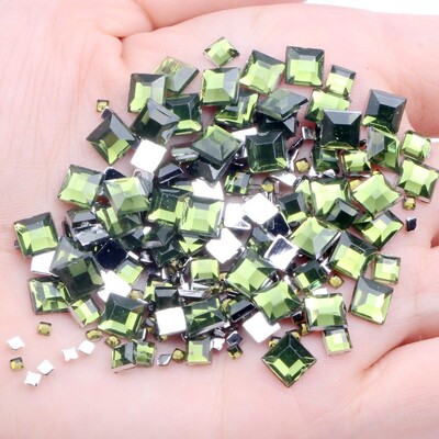 Rhinestones FlatBack Square 2mm 4mm 6mm Mješovite veličine 4g Oko 180 komada Za rukotvorine Scrapbooking DIY Odjeća Nail Art Decoration