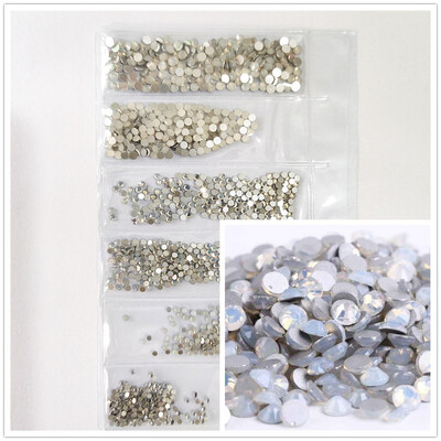 1200 komada različitih veličina Kristalno prozirni AB bez hitnih popravka Flatback Strass Glitter Nail Art Ukrasi za 3D odjeću Nail Art Dekoracije