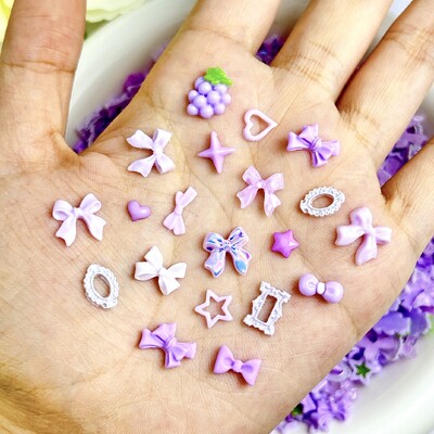 50KOM Nasumične miješane crne mašne Medvjed Privjesci za nokte Smola Mini Srce Zvijezda Cvijet Ukrasi za nokte Ručno izrađeni DIY Press na noktima