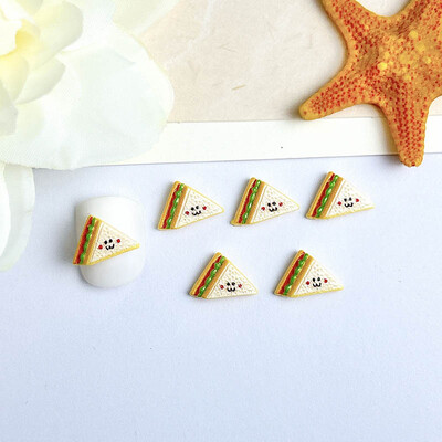 30PCS Kreativni pizza sendviči Smolasti privjesci za nokte Simulirani spaljeni kroasani Serija kolača s krafnama Ukrasi za nokte za DIY