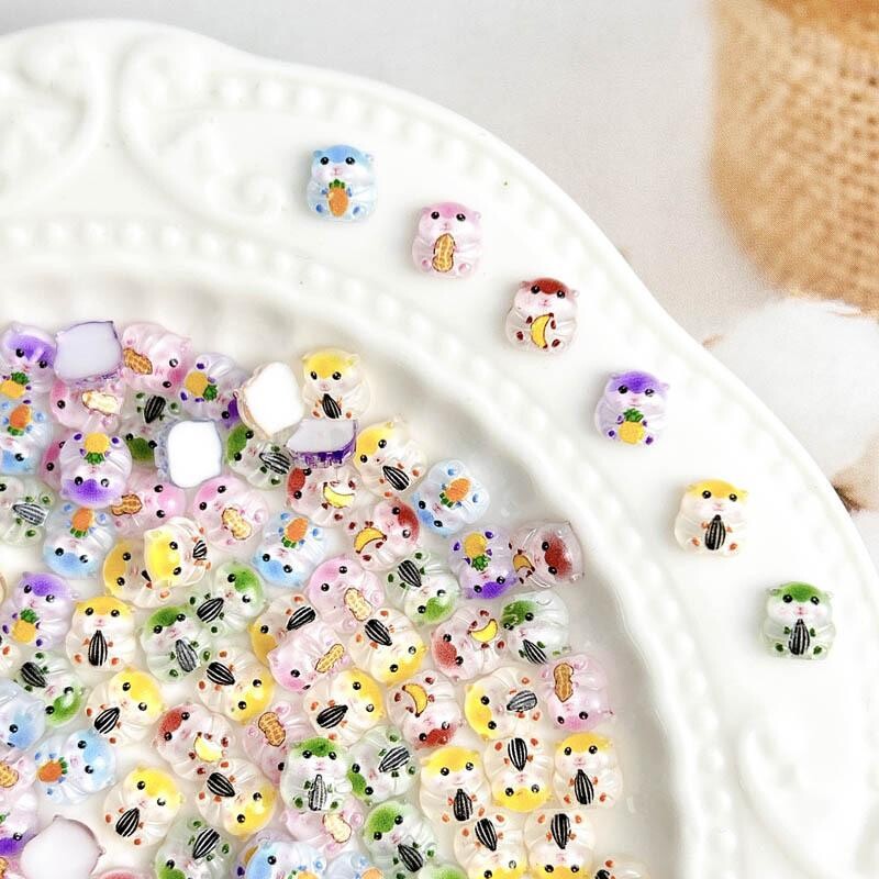 Ρητίνη Cartoon Adorkable Hamster Nail Charms Creative Hugging Peanuts Peanuts Seeds Hamster Animal Nail Art Διακοσμήσεις για DIY