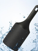 Uklanjanje mrtve kože i žuljeva, popravak potplata, struganje peta i brušenje kamenčića na stopalima