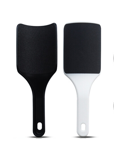 Uklanjanje mrtve kože i žuljeva, popravak potplata, struganje peta i brušenje kamenčića na stopalima