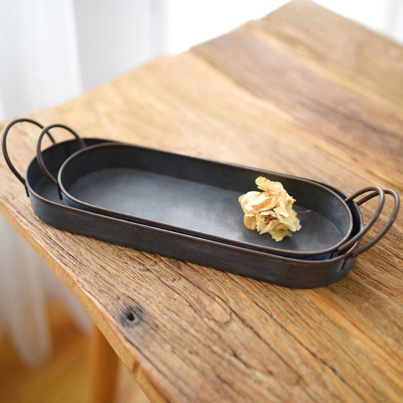 Käsitsi valmistatud käepidemega ümmargune dekoratiivne kandik vanaaegne rauast plaat Vana rauast kunsti hoiutaldrikuleivaalused