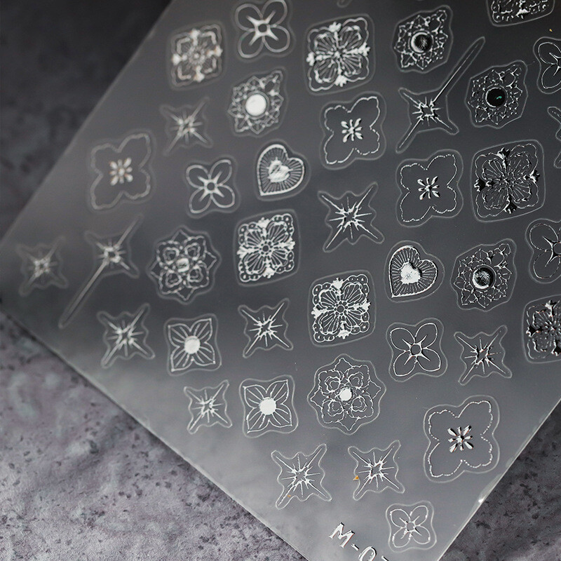 Vintage zelta ziedu 5D reljefi nagu uzlīmes Līmējošās nagu uzlīmes Manikīrs cirsts dekors modes slīdņi Augsta kvalitāte