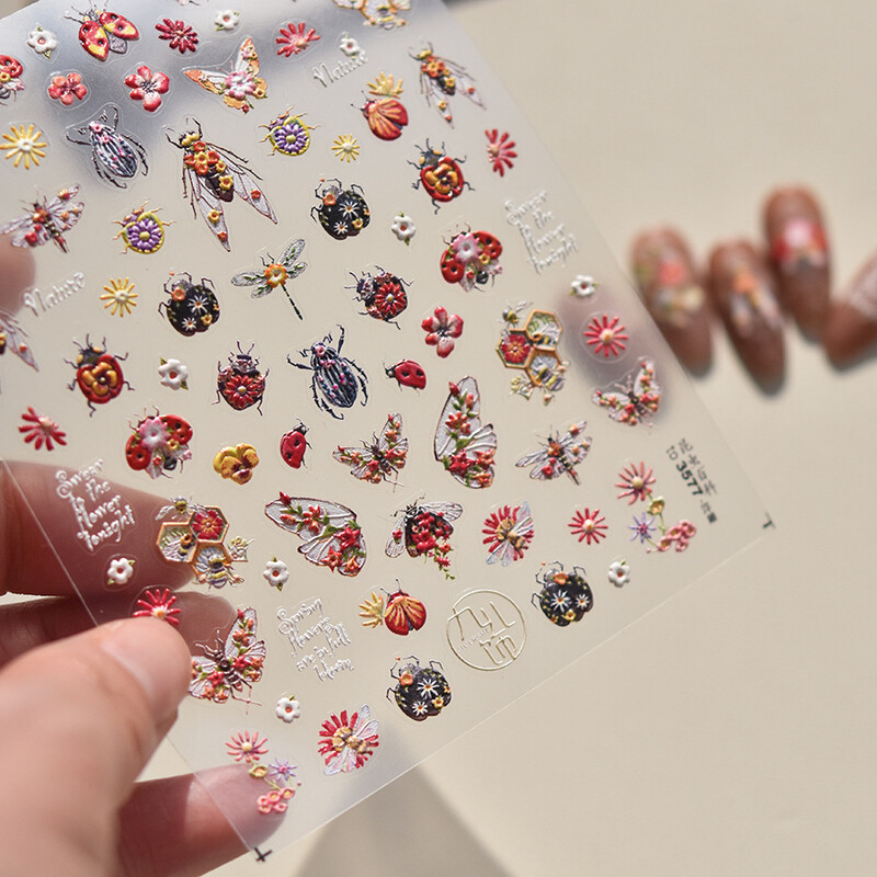 1kom 5D mješovitih insekata Nail Art Naljepnice Japanska moda Više stilova Nail Art Dekoracije Ljepljive klizače Naljepnice DIY Dodaci