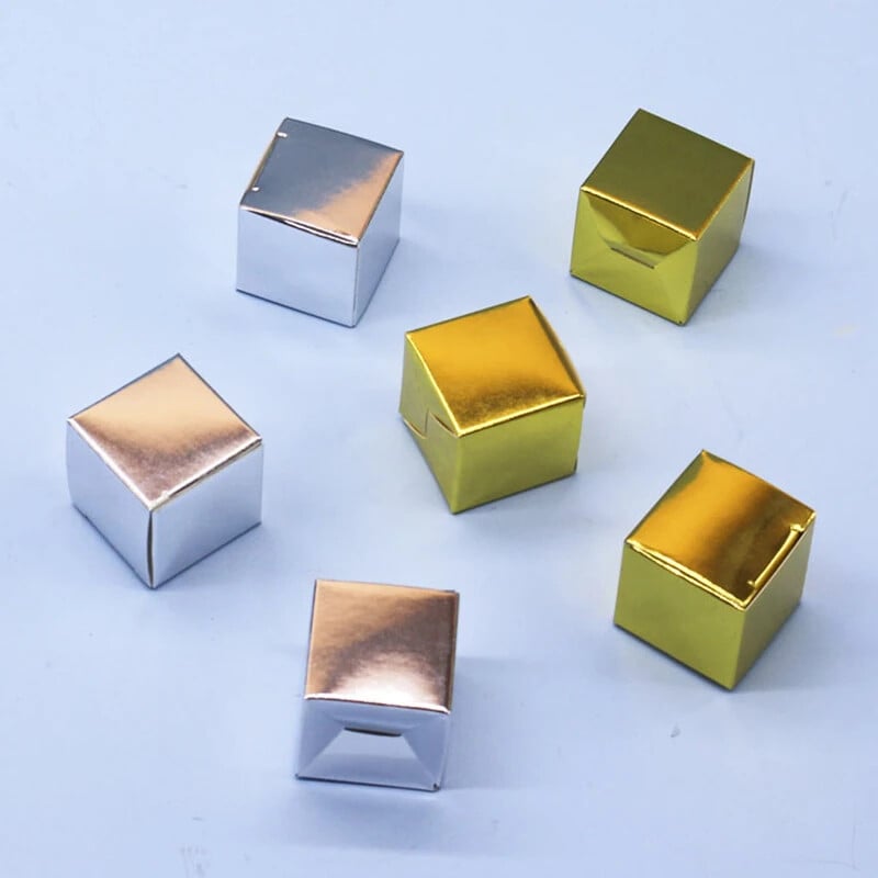 50Pcs kvadratne zlatne srebrne poklon kutije mini bomboni kolačići kutije za torte pakiranje Baby Shower svadbena bombonijera 3x3x3cm